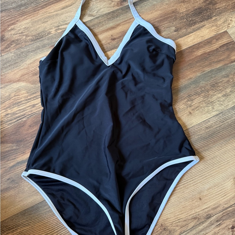 Cupshe Black and White One Piece Swimsuit